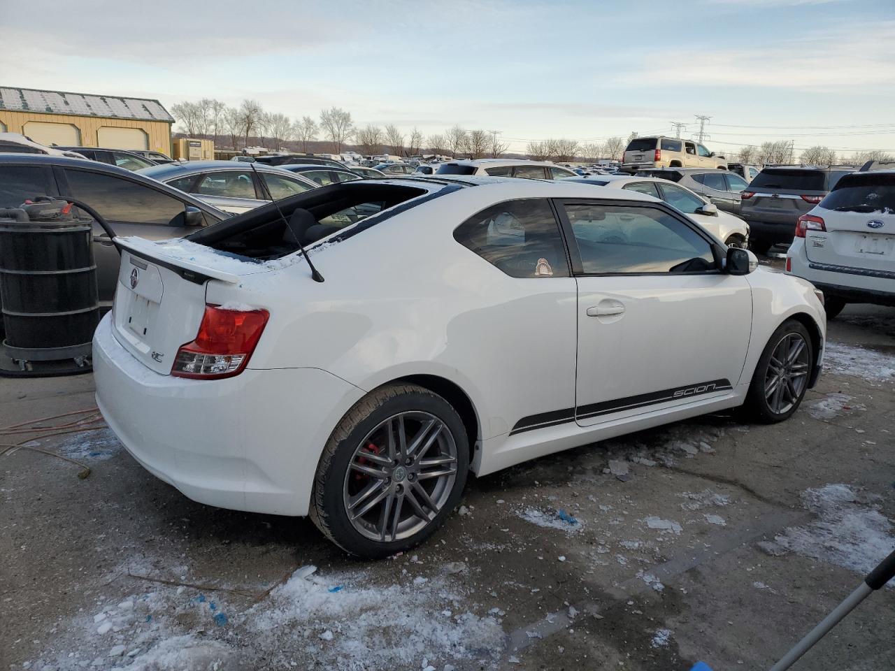 2013 Toyota Scion Tc vin: JTKJF5C72D3063834