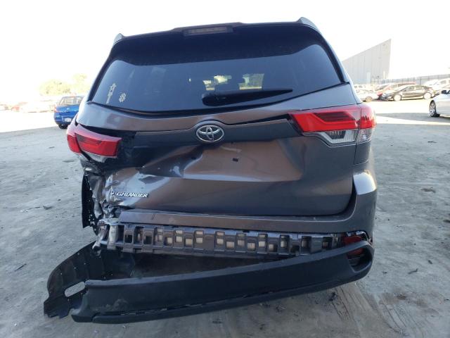 VIN 5TDZARFHXKS057621 2019 Toyota Highlander, LE no.6