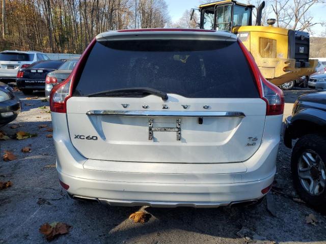 YV4902RB7F2584592 2015 VOLVO XC60, photo no. 6