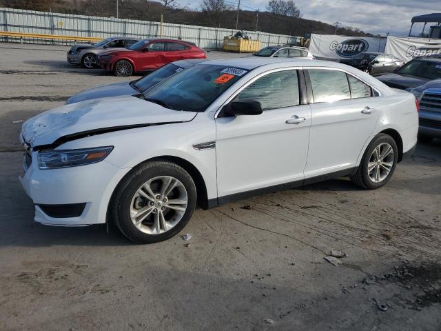 2017 Ford Taurus SE