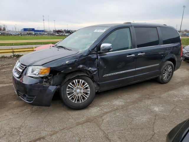 2014 Chrysler Town & Country Touring-L