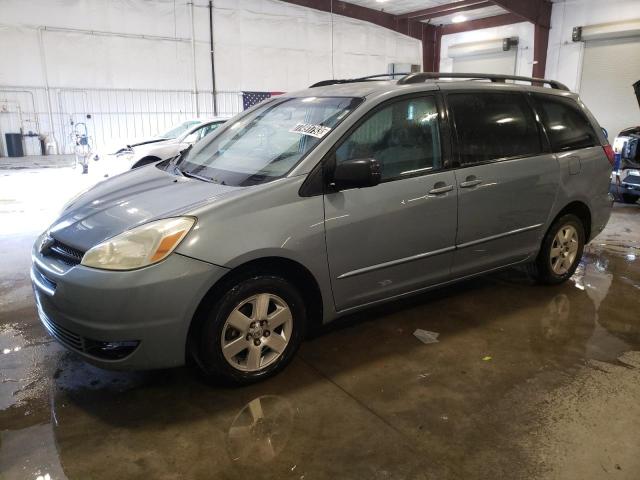 2004 Toyota Sienna CE