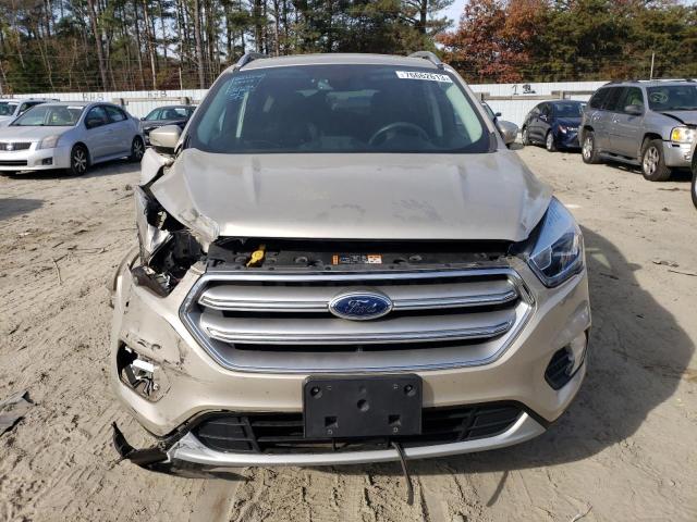 1FMCU0JD2HUD64875 | 2017 Ford escape titanium