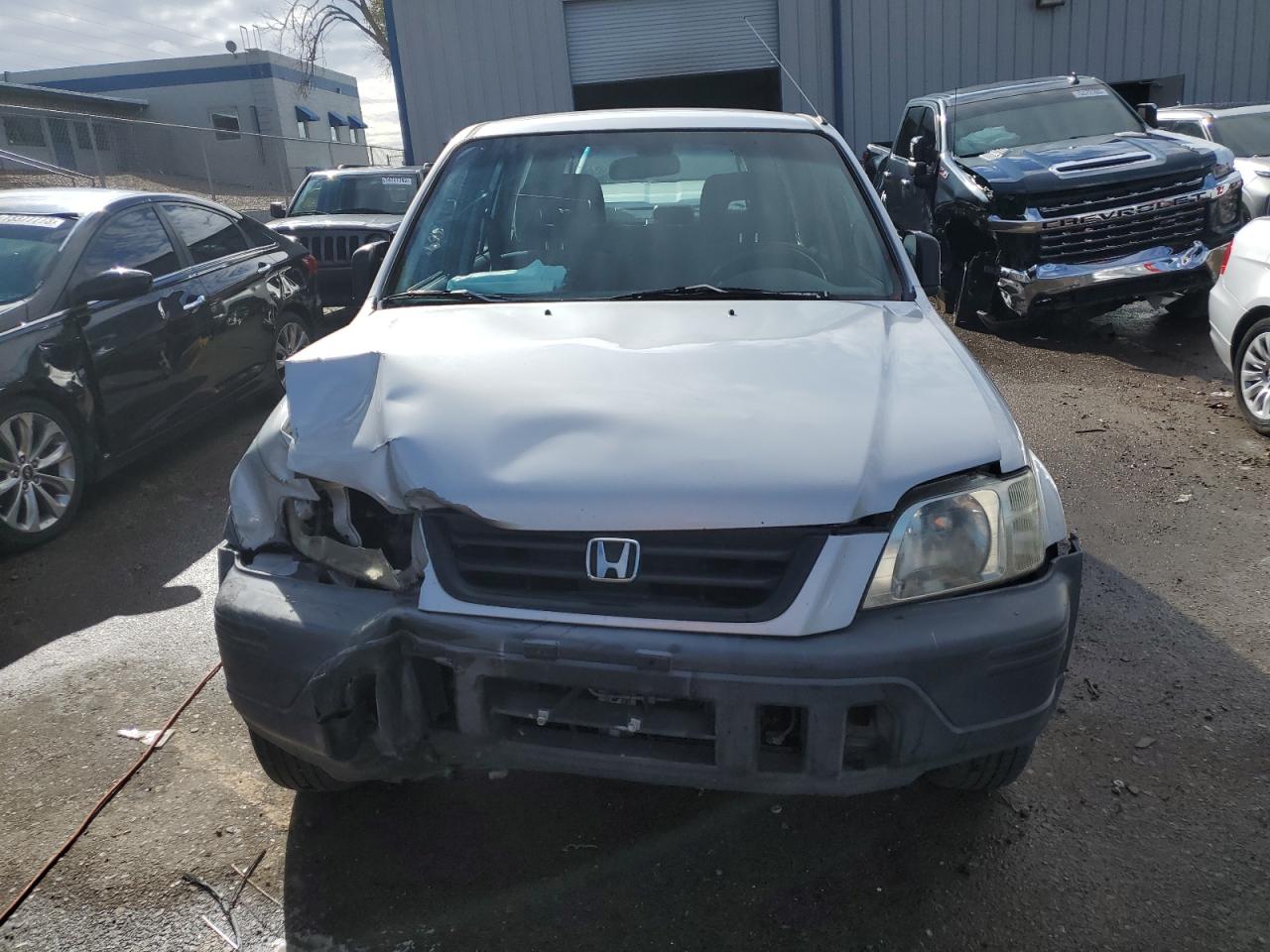 JHLRD1847YC056801 2000 Honda Cr-V Lx