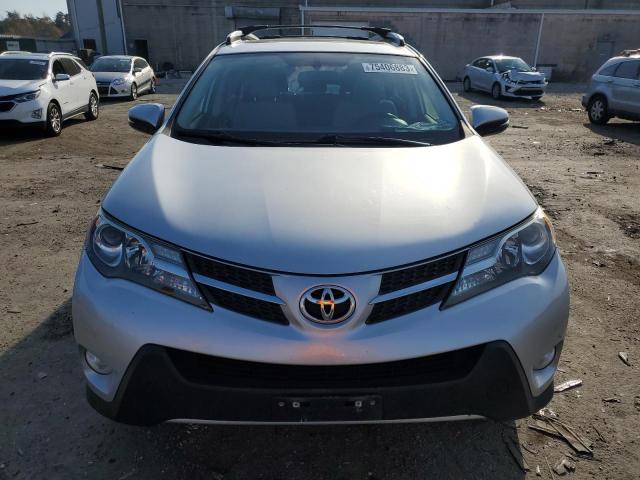 2015 TOYOTA RAV4 XLE - JTMRFREV9FD153895