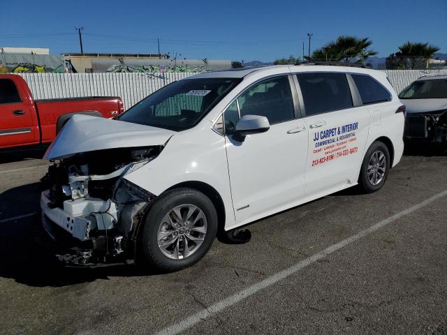 2021 Toyota Sienna LE