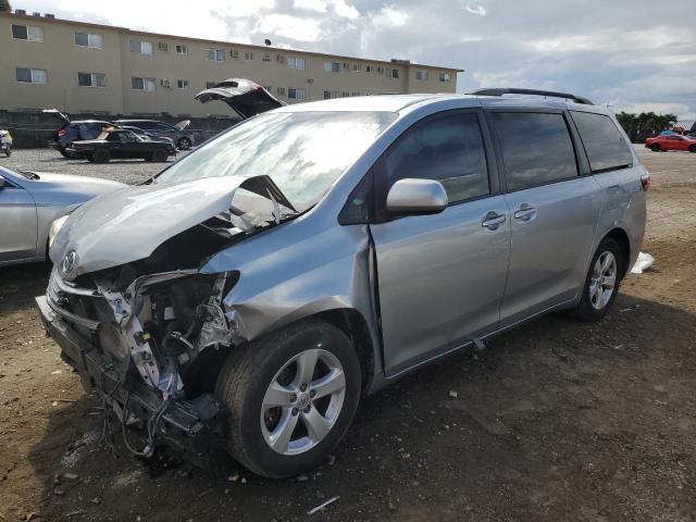 2015 Toyota Sienna LE