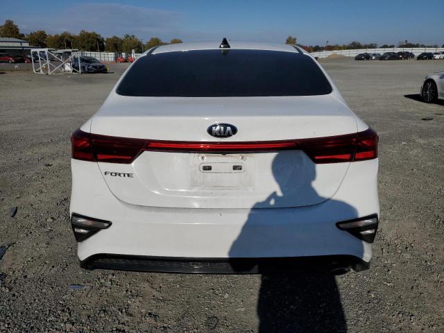 3KPF24AD1ME279209 KIA FORTE FE
