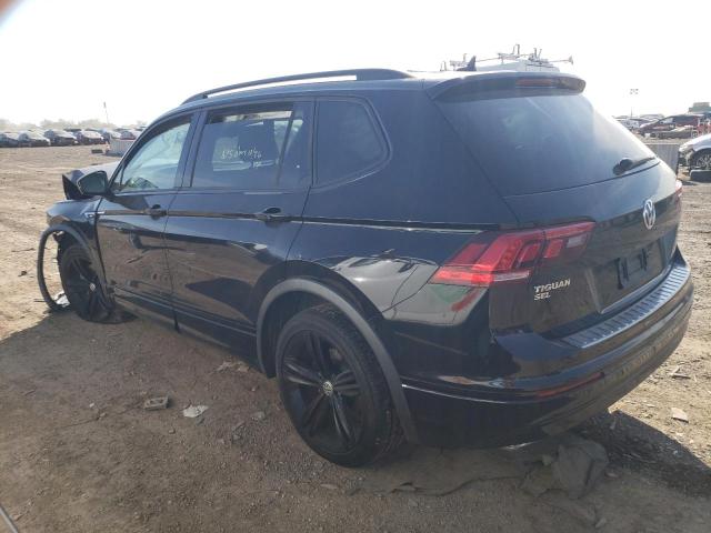 3VV3B7AX6KM136131 Volkswagen Tiguan SE 2