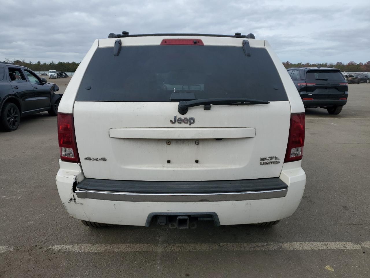 1J4HR58255C730529 2005 Jeep Grand Cherokee Limited