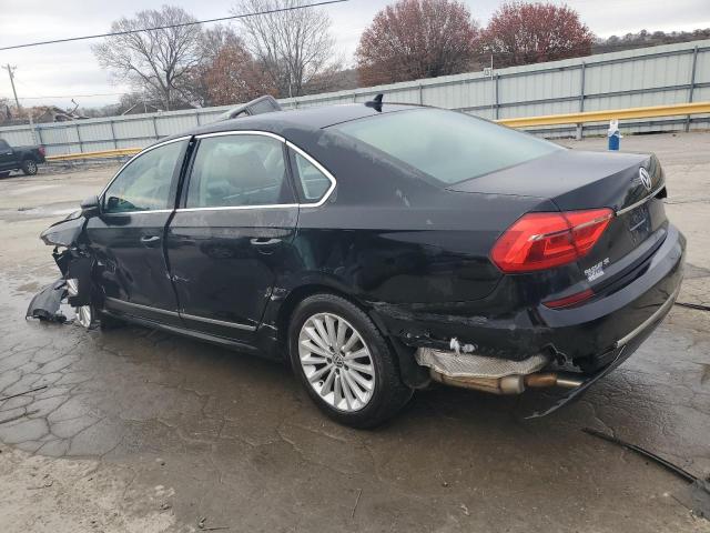  VOLKSWAGEN PASSAT 2016 Чорний