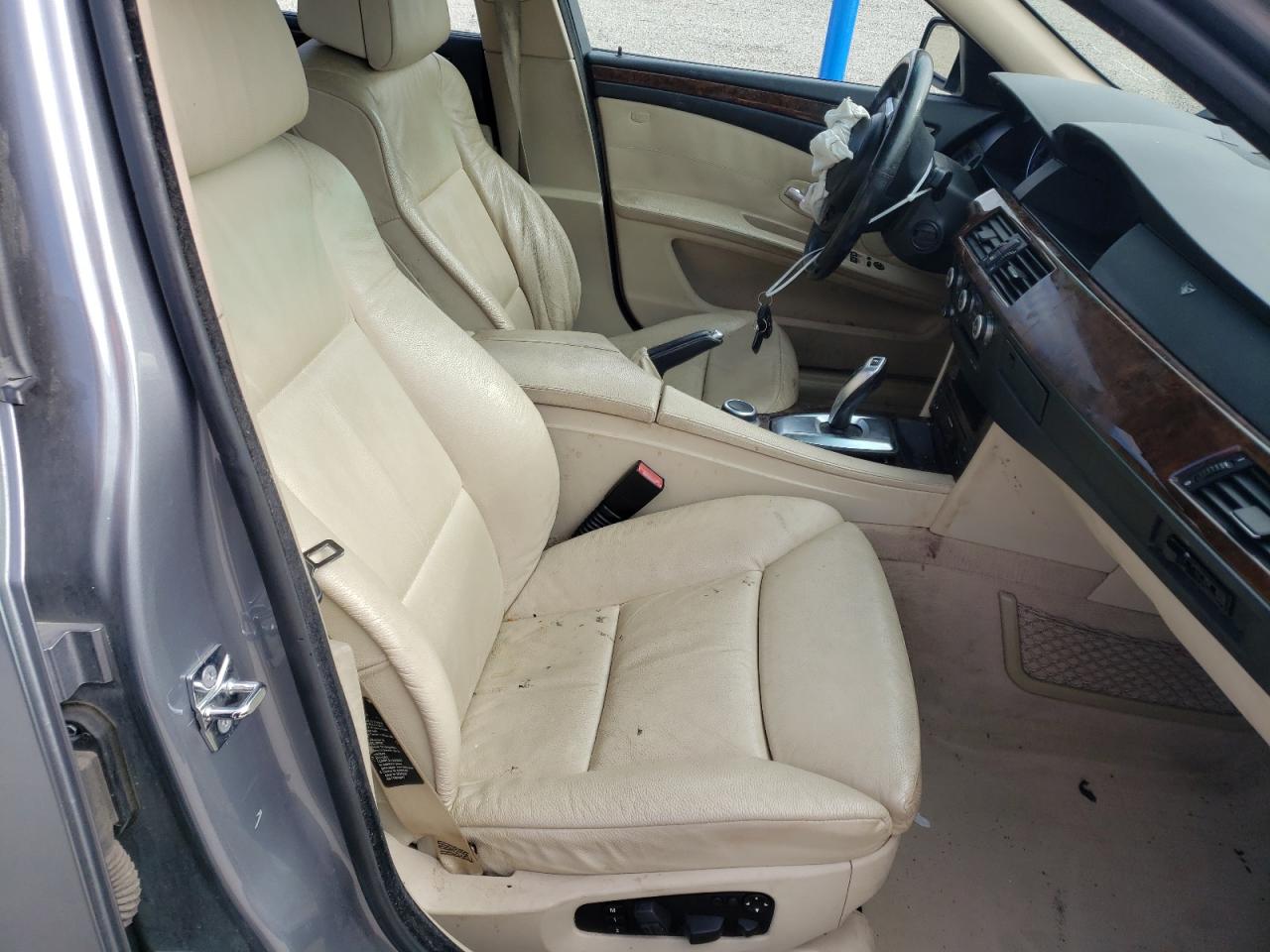 Lot #2200043512 2008 BMW 535 XI