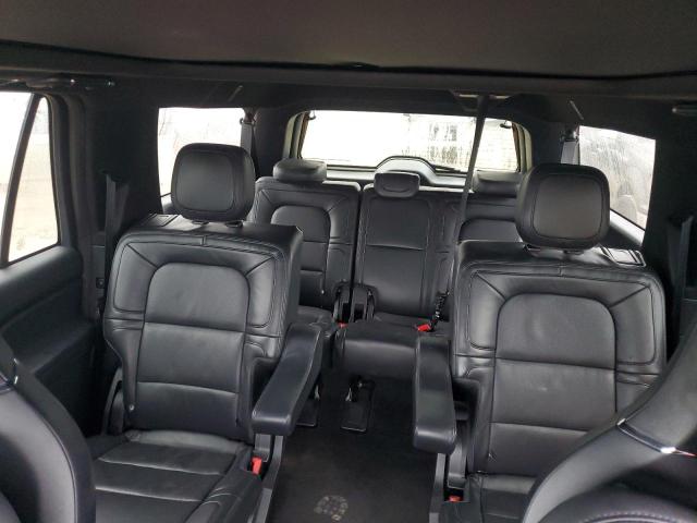 5LMJJ3LT6NEL10312 Lincoln Navigator  10