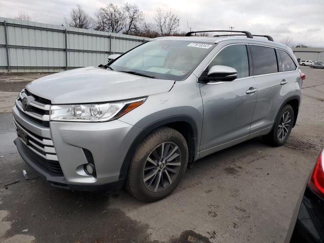 2017 Toyota Highlander SE