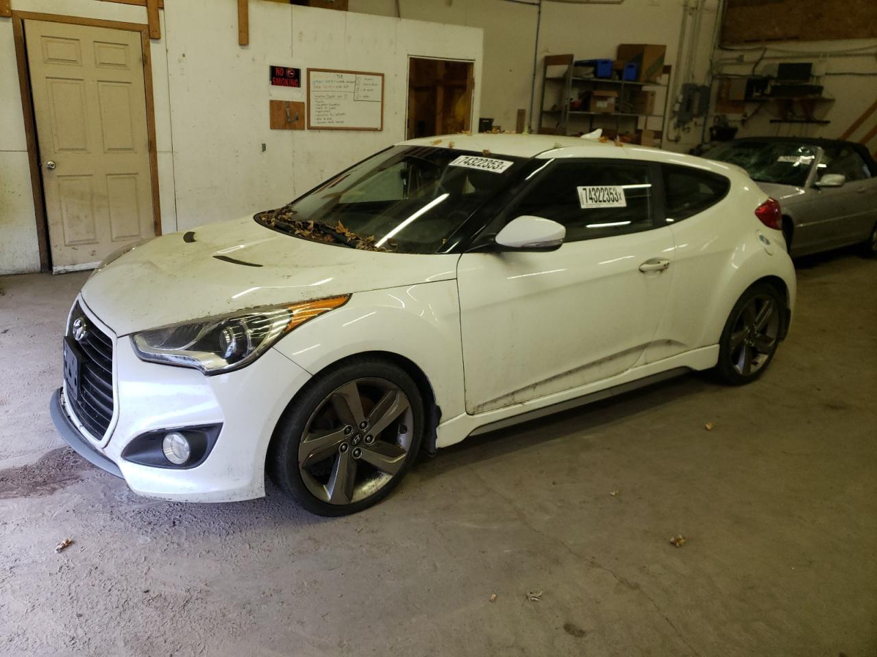 KMHTC6AE9FU237617 2015 Hyundai Veloster Turbo