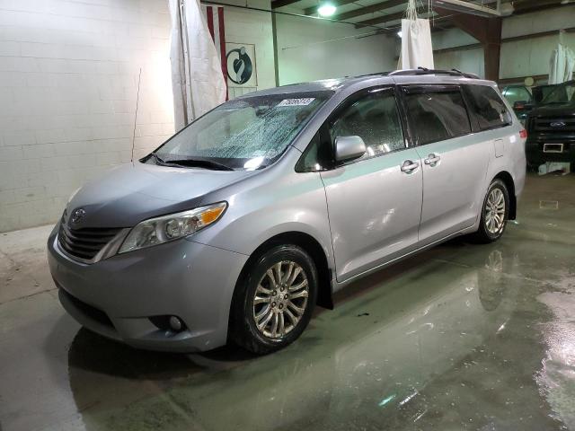 2013 Toyota Sienna XLE