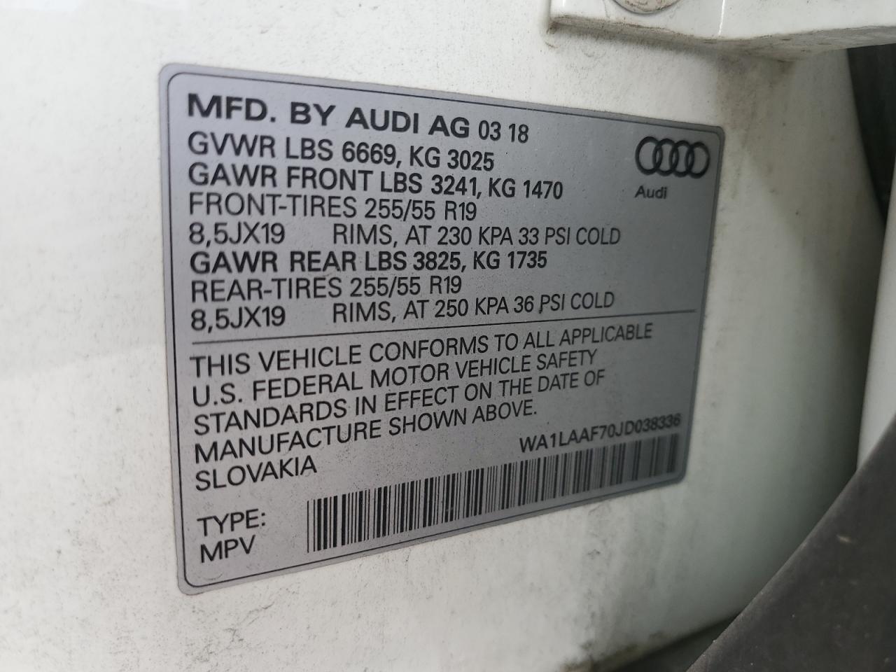 WA1LAAF70JD038336 2018 Audi Q7 Premium Plus