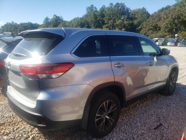 VIN 5TDZZRFH3KS363844 2019 Toyota Highlander, LE no.3