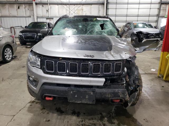 3C4NJDDB2KT775833 Jeep Compass Trailhawk