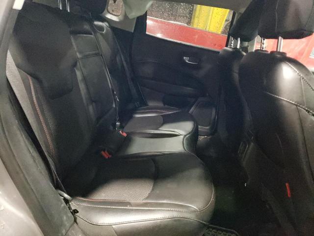 3C4NJDDB2KT775833 Jeep Compass Trailhawk