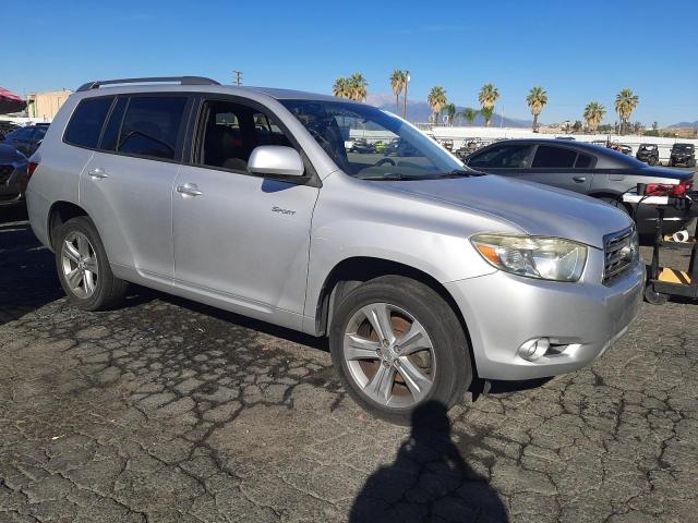 JTEDS43A082037584 Auction: COPART Lot: 74369393 Location: CA - SAN BERNARDINO JTEDS43A082037584 TOYOTA HIGHLANDER 2008 SILVER Photo 4