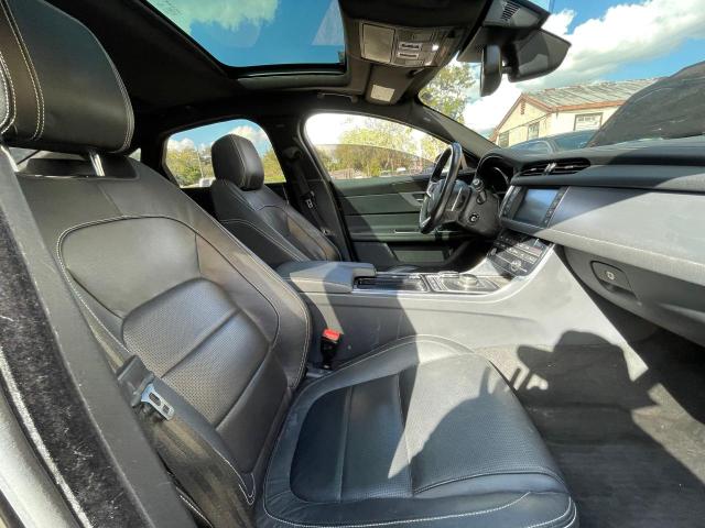 SAJBL4EV6JCY56951 Jaguar Xf R - Sport