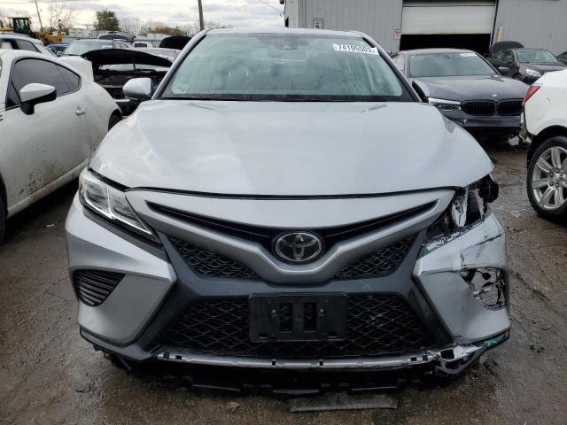  TOYOTA CAMRY 2020 Сріблястий
