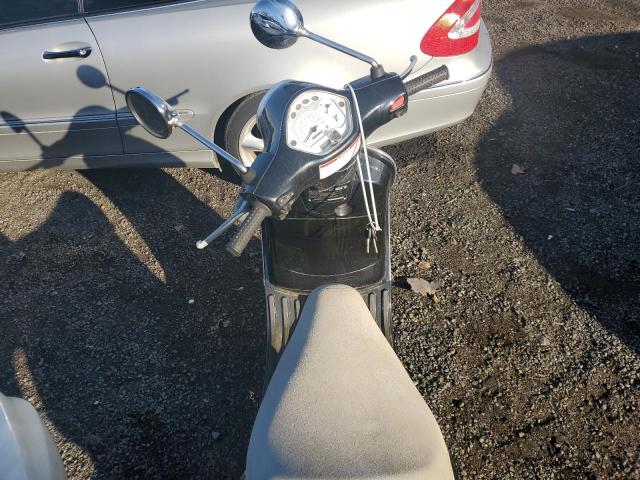 2006 VESPA MOPED ZAPM448F565006036
