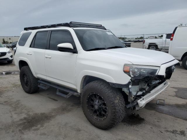 VIN JTEZU5JR3J5178118 2018 Toyota 4runner, SR5 no.4