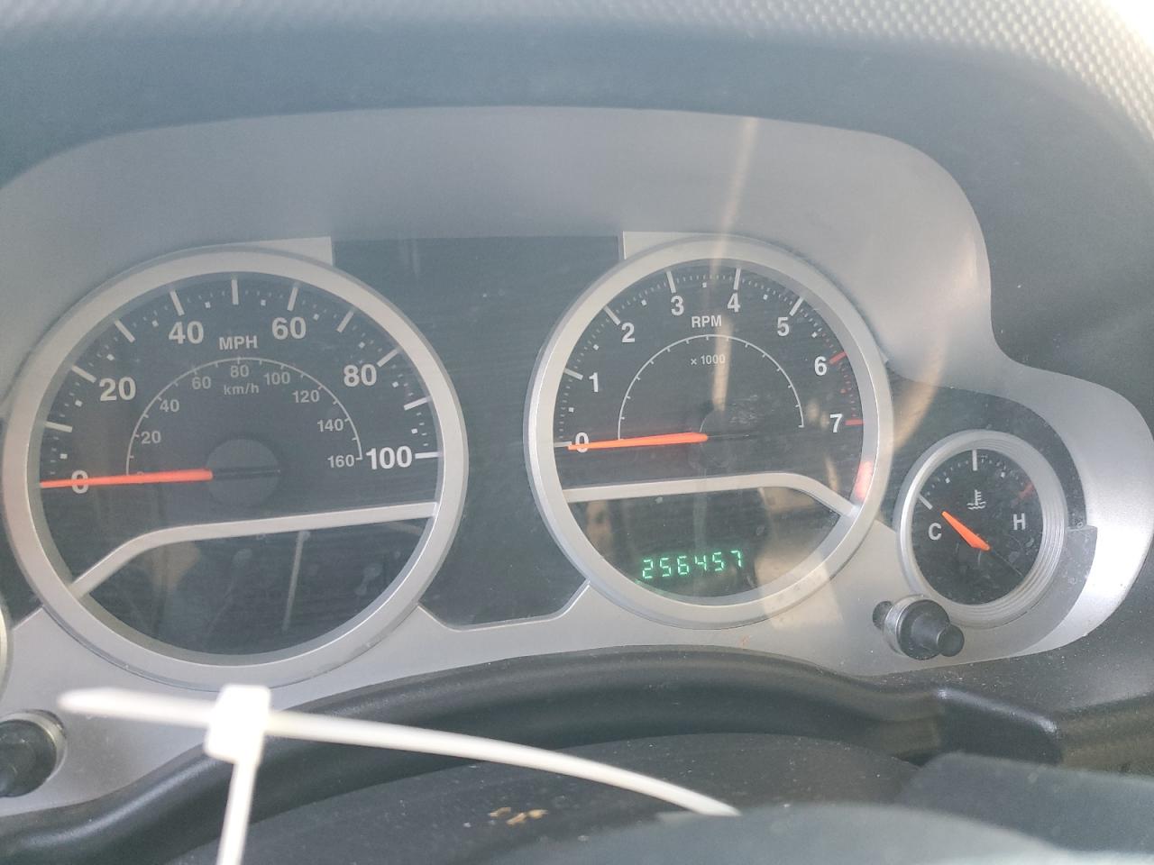 1j4ha3h11al174085 1J4HA3H11AL174085 2010 Jeep Wrangler Unlimited Sport