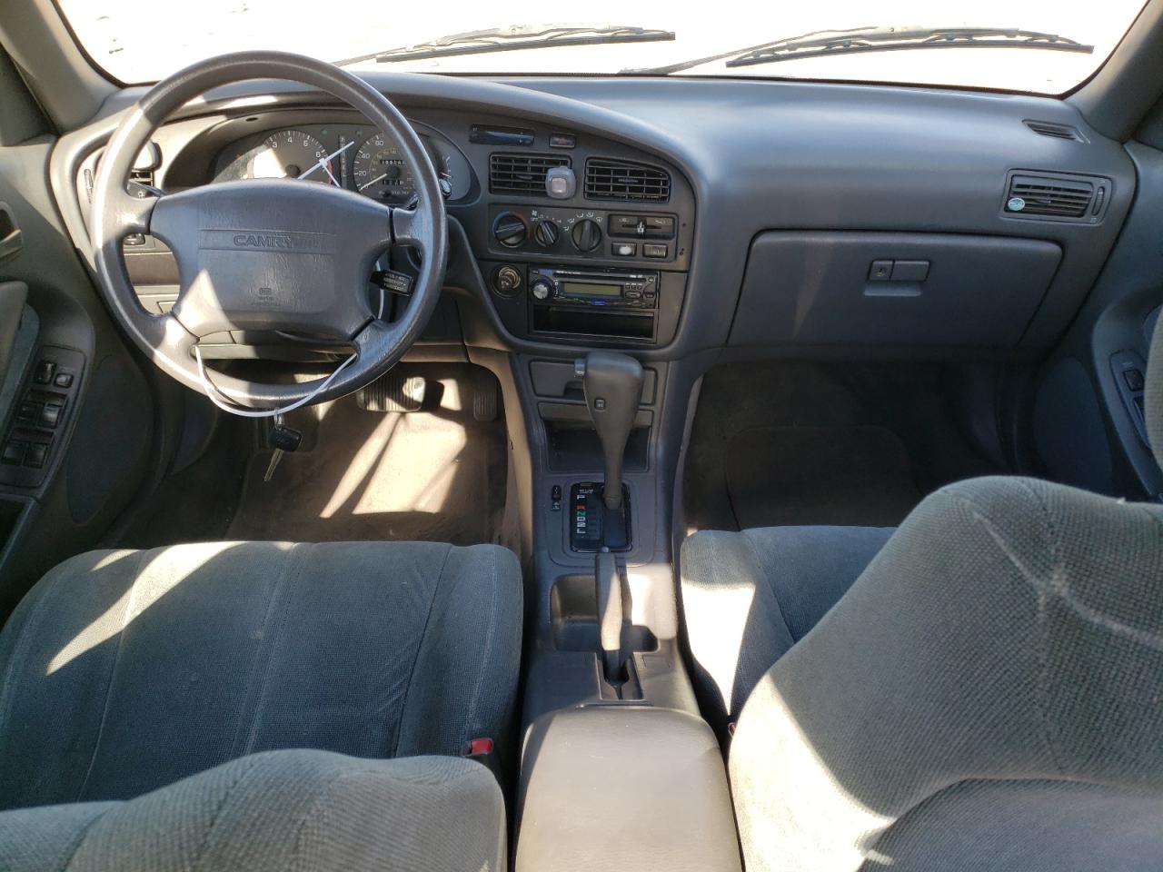 4t1sk12exnu037456 4T1SK12EXNU037456 1992 Toyota Camry Le