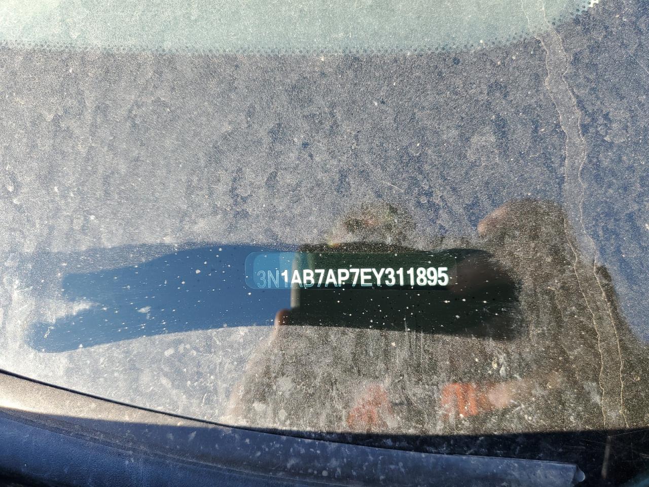 3N1AB7AP7EY311895 2014 Nissan Sentra S