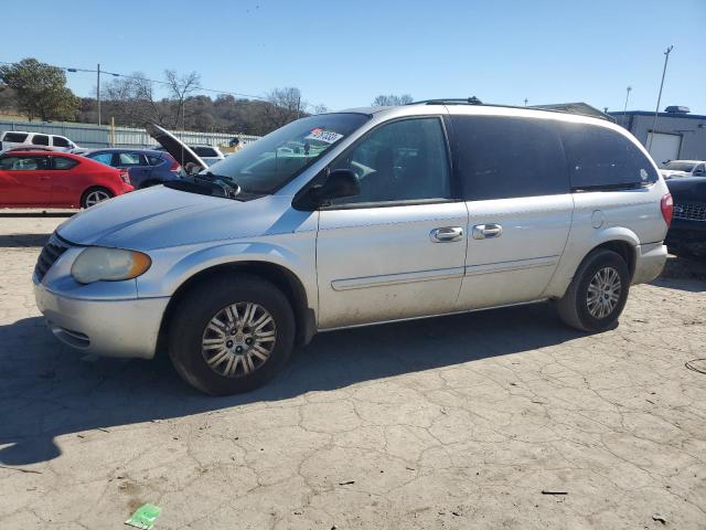 2005 Chrysler Town & Country LX