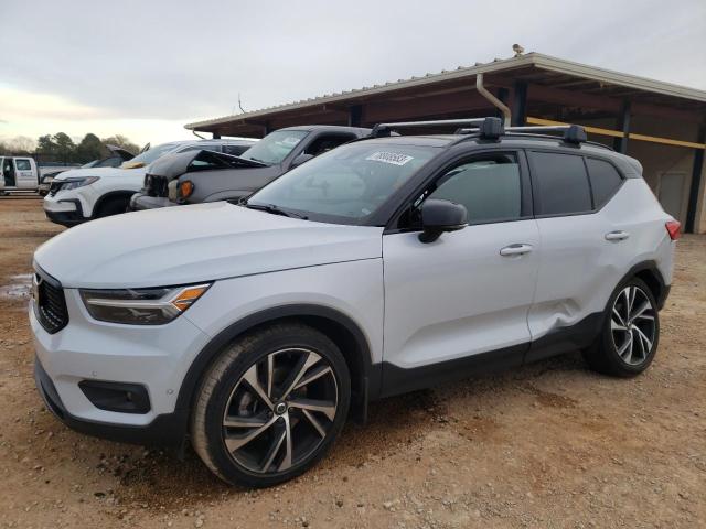 2022 Volvo XC40 