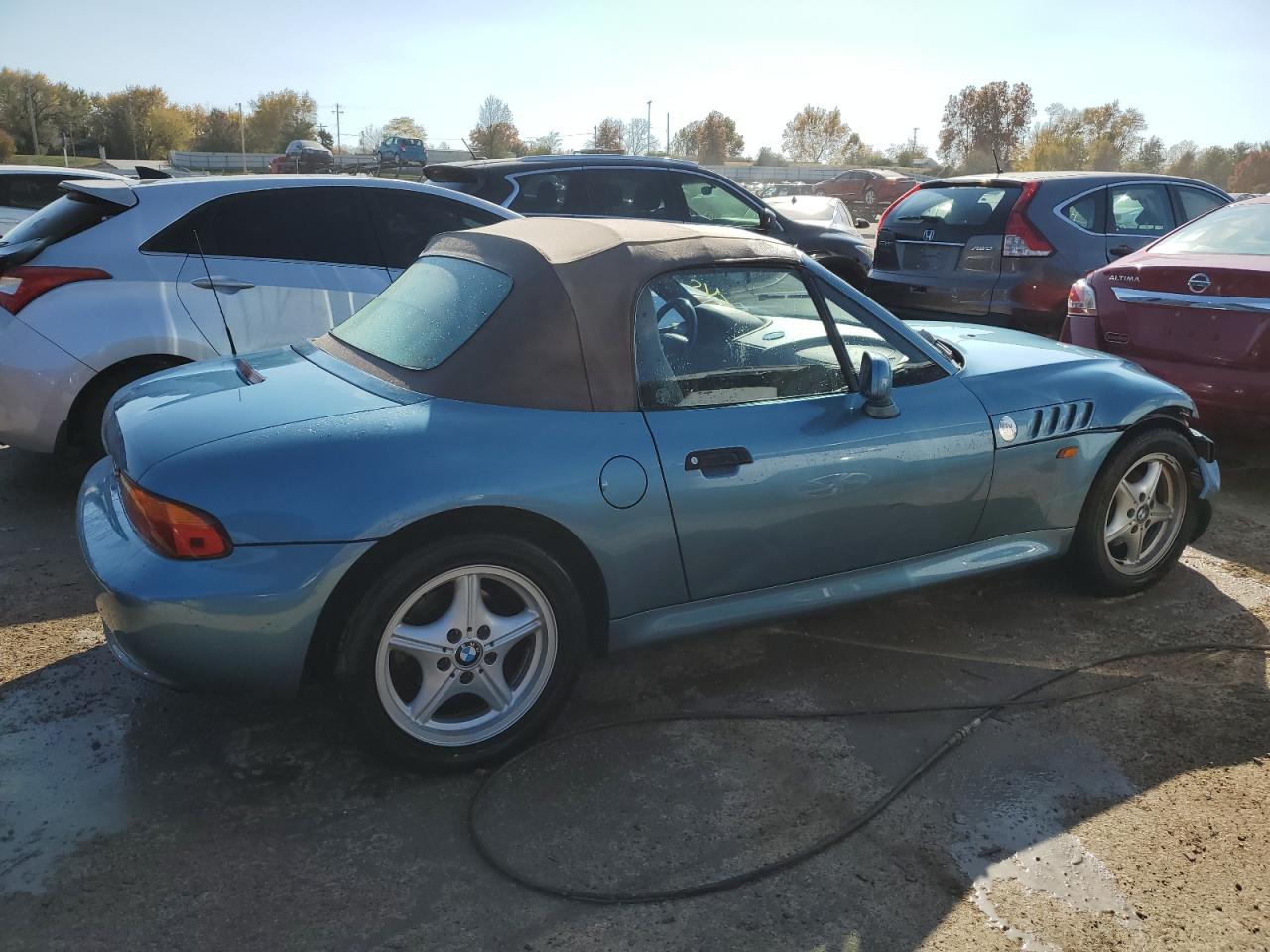 4USCH733XWLE10264 1998 BMW Z3 1.9