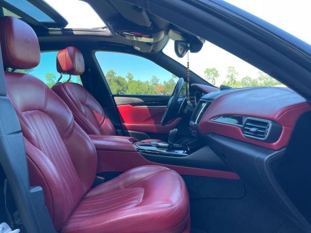 ZN661XUS4HX226037 Maserati Levante Sport