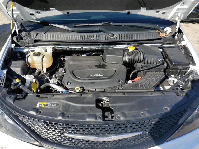 2C4RC1AGXJR101151 2018 CHRYSLER PACIFICA, photo no. 12