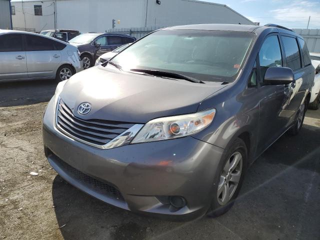 2016 Toyota Sienna LE