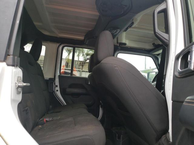 1C4HJXEN1LW235960 Jeep Wrangler Unlimited Sahara