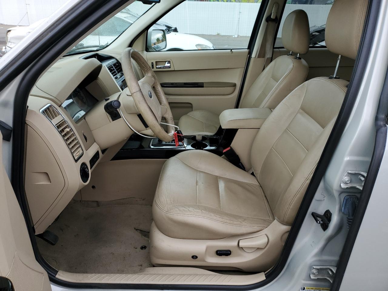 1FMCU94158KA13301 2008 Ford Escape Limited