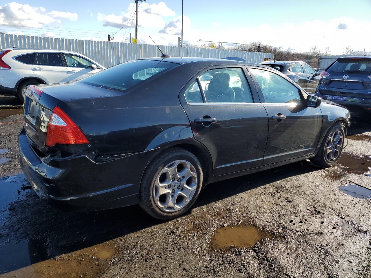 3FAHP0HA2AR359238 2010 Ford Fusion Se