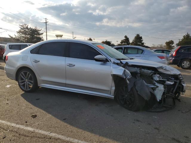Vin: 1vwdt7a3xhc040958, lot: 74805783, volkswagen passat r-line 20174