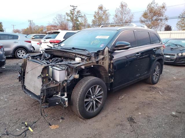 2017 Toyota Highlander SE