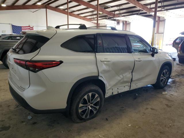 VIN 5TDGZRBH1MS087373 2021 Toyota Highlander, Xle no.3