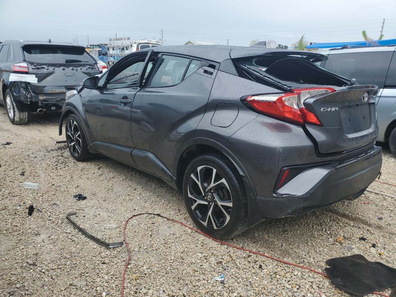 TOYOTA C-HR XLE