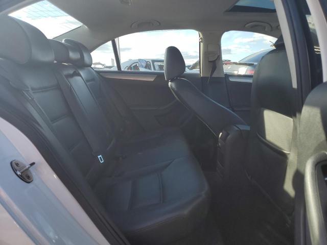2016 VOLKSWAGEN JETTA SE - 3VWD67AJ5GM417876