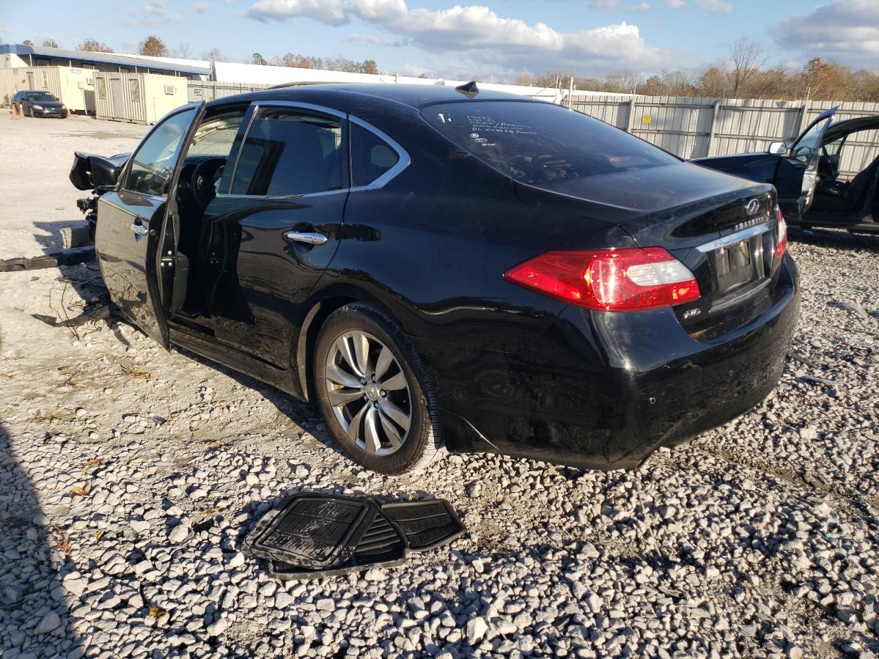 jn1by1ar8em320495 JN1BY1AR8EM320495 2014 Infiniti Q70 3.7