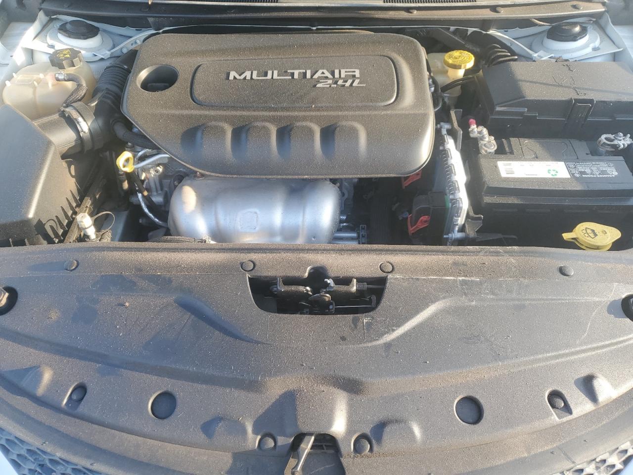 1C3CCCAB6FN529166 2015 Chrysler 200 Limited