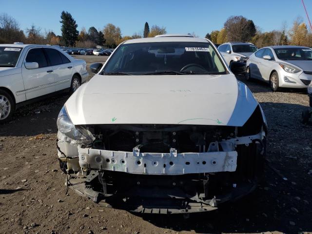 2014 Mazda 3 - Image 5