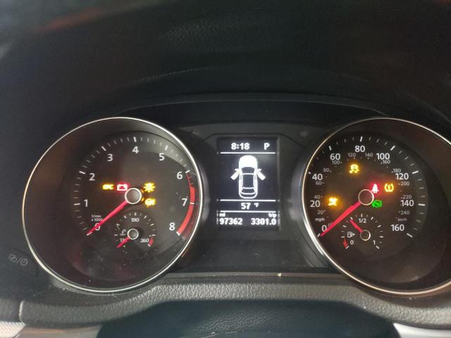 VOLKSWAGEN PASSAT 2018 Чорний